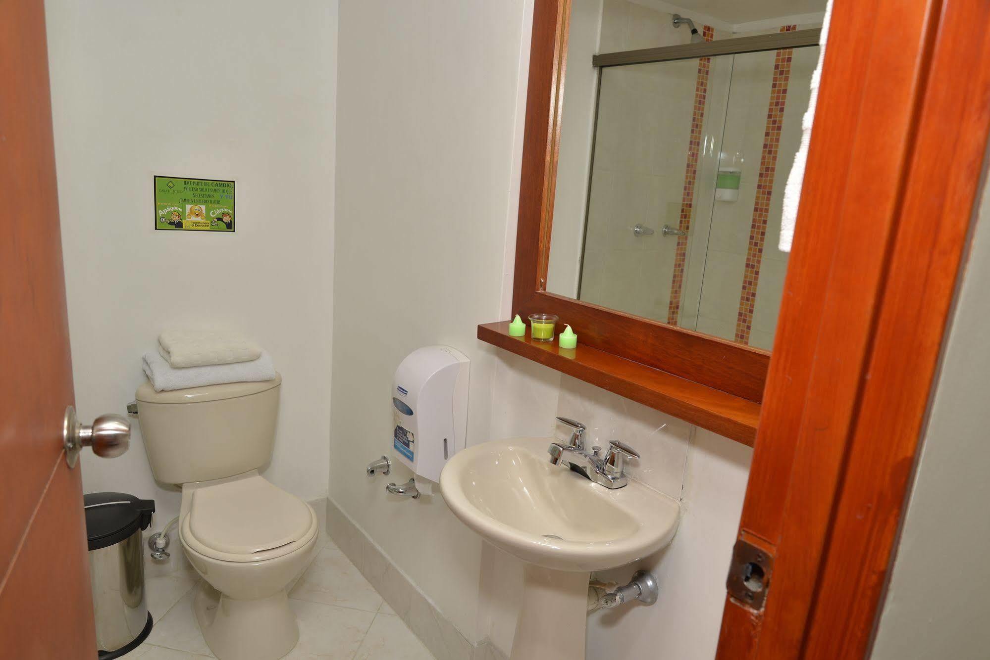 Casa Portico Hotel Medellin Luaran gambar