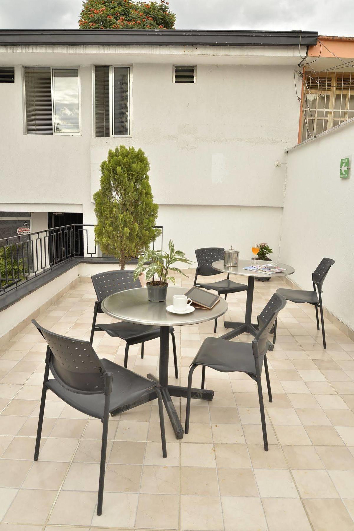 Casa Portico Hotel Medellin Luaran gambar